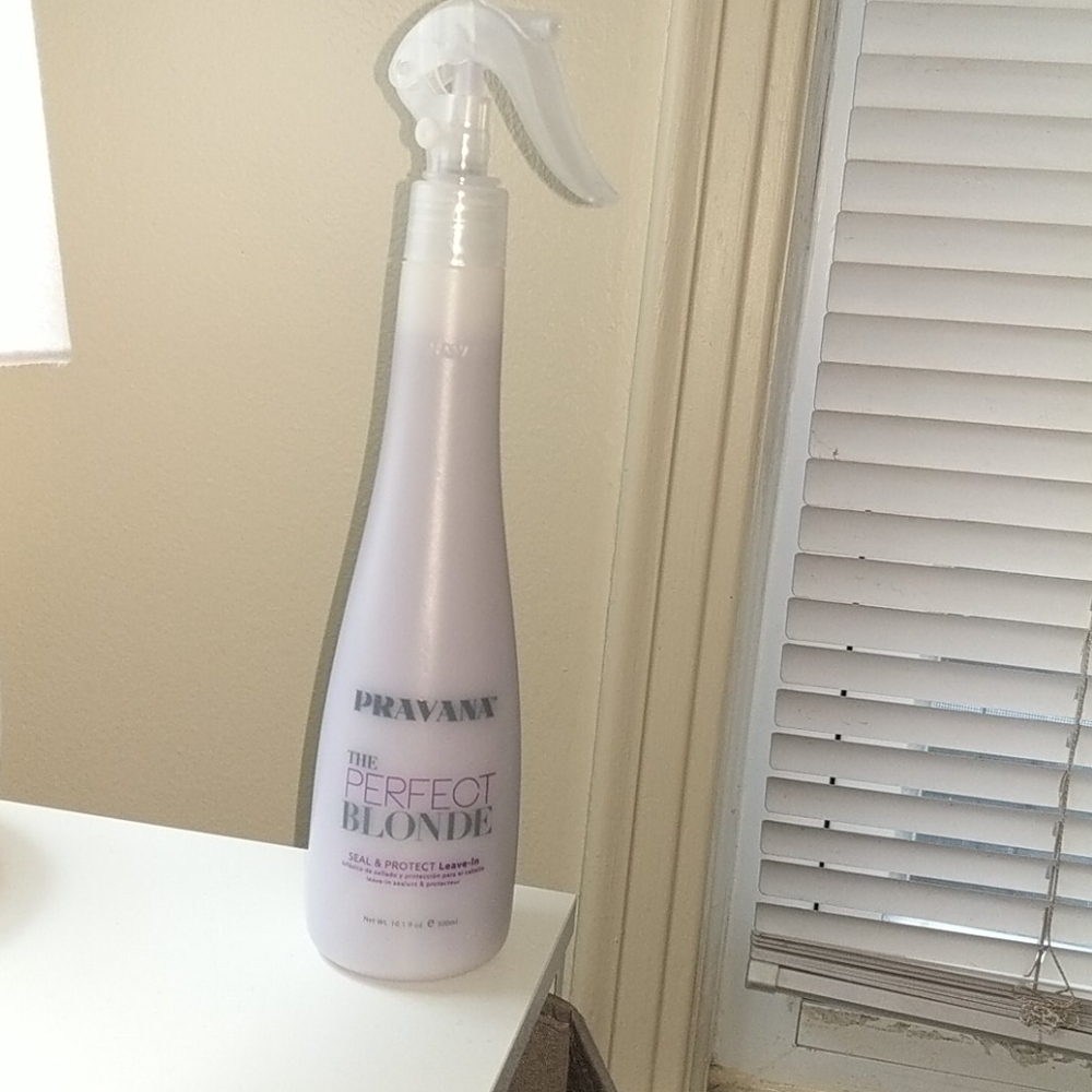 Pravana the perfect blonde seal & protect leave in